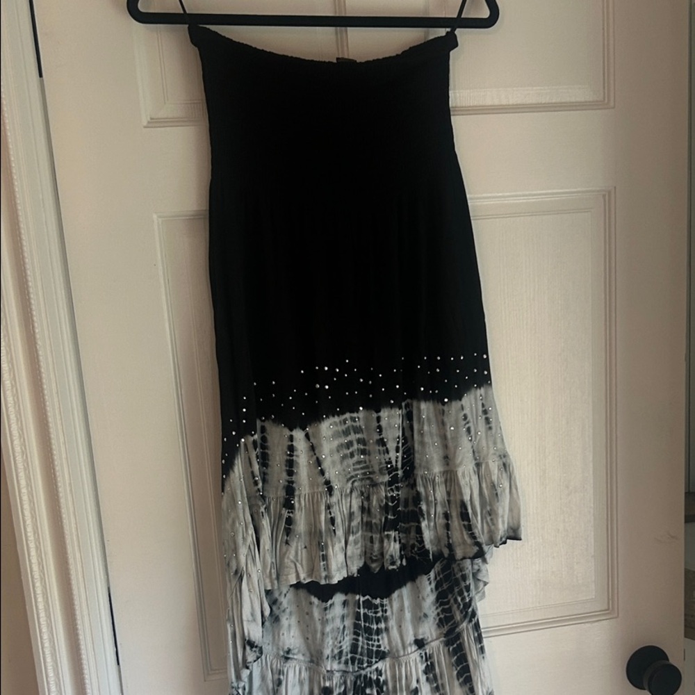 Chic Black and White High-Low Skirt